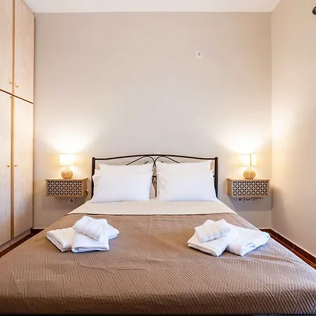 Aelia - Private Garden Retreat * Dharas