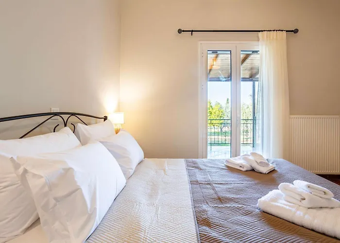 Aelia - Private Garden Retreat