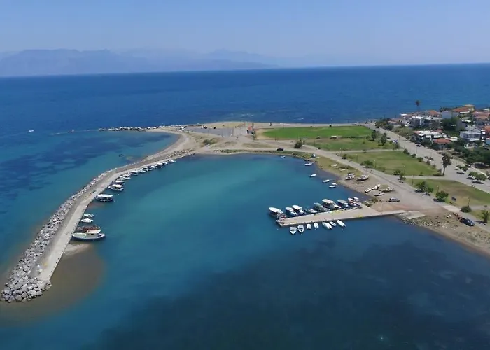 Aelia - Private Garden Retreat Дом отдыха